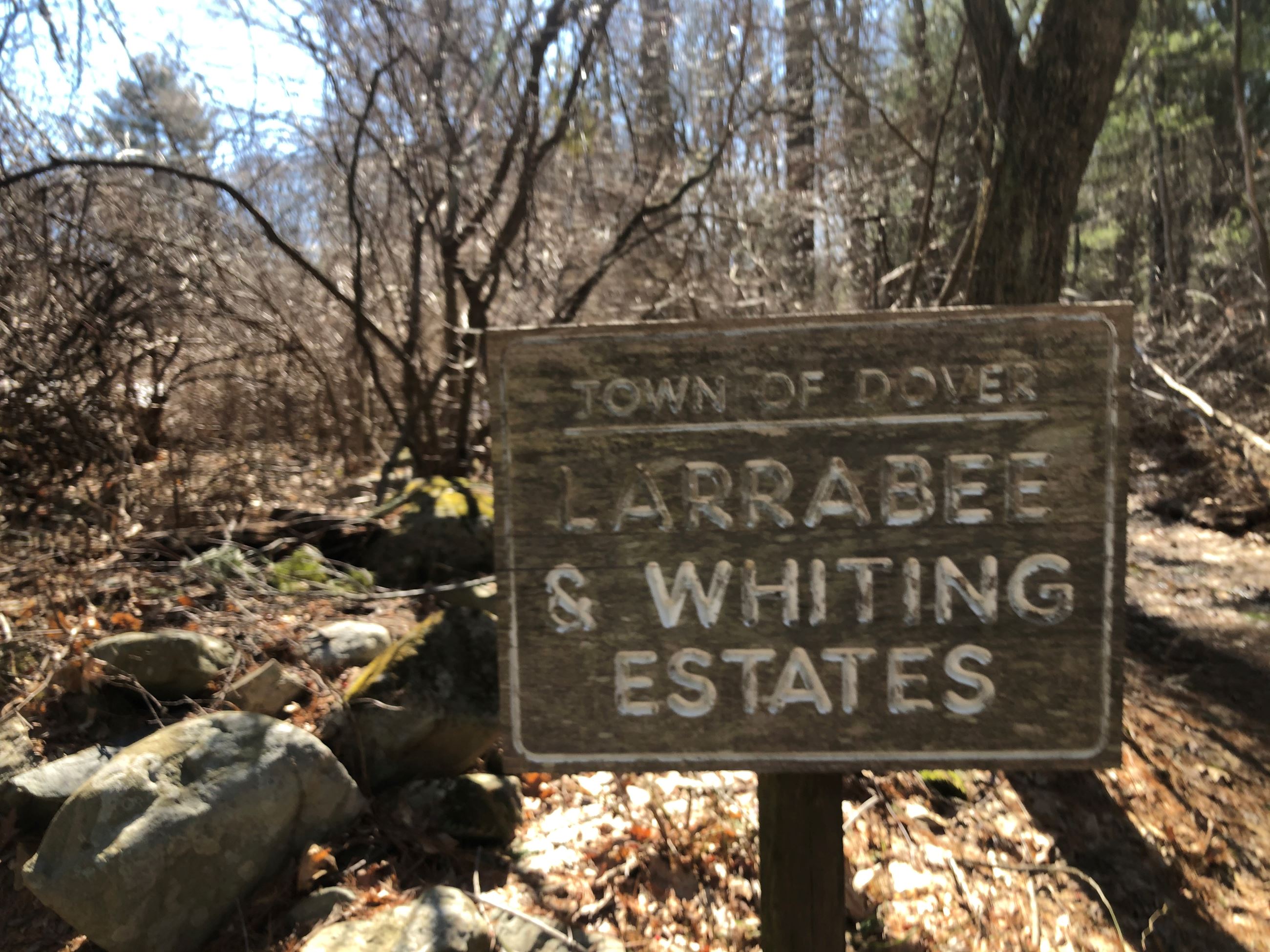 Larrabee/Whiting Estates sign